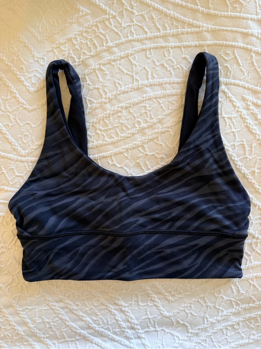 Lululemon Align Reversible Bra Black / Le Tigre Camo Deep Coal Multi Size 8